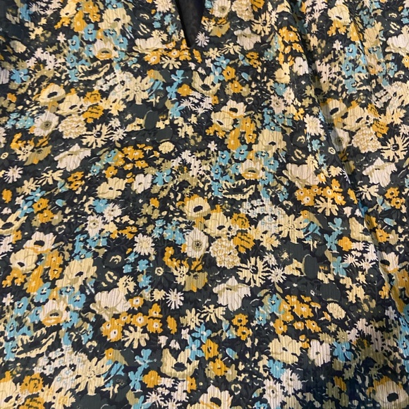 LOFT colorful blouse! - Picture 3 of 3